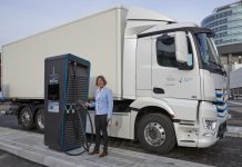 Daimler Trucks: E-Mobility Group Starts Global Initiative for Electric-Truck Charging Infrastructure