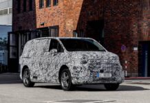 Mercedes-Benz Vans Unveils VAN.EA Electric Platform for 2026