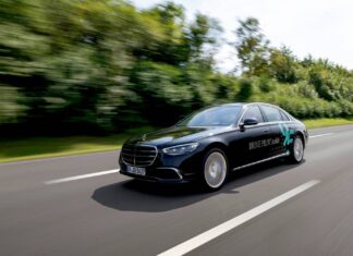 Mercedes-Benz Leads Autonomous Driving with 95 km/h Level 3 Approval in Germany