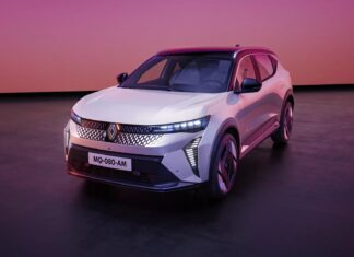 Scenic E-Tech Electric: Smarter, Safer, Greener Driving