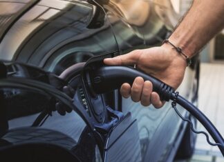 DKV Mobility & EasyGo Boost Ireland’s EV Network